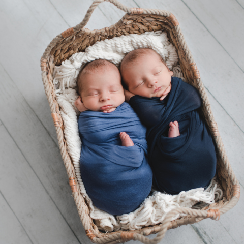 mooi blauw geboortekaartje tweeling met eigen foto's
