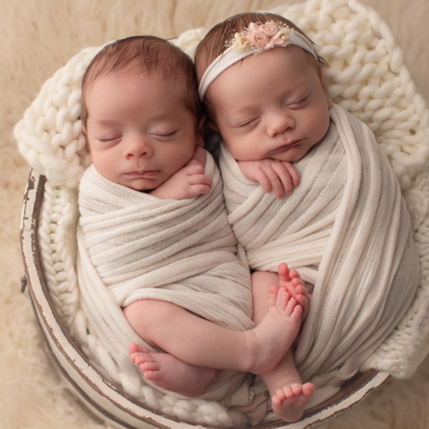 mooi roze geboortekaartje tweeling met eigen foto's